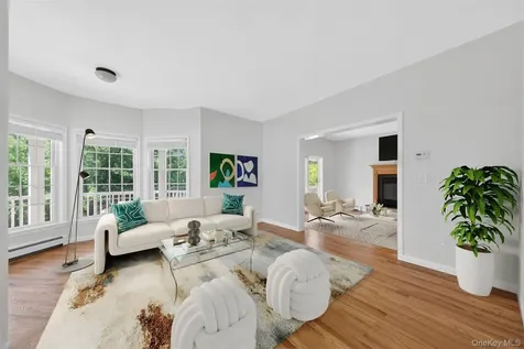 433 Barrett Hill Road Mahopac NY 10541