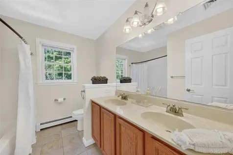 433 Barrett Hill Road Mahopac NY 10541