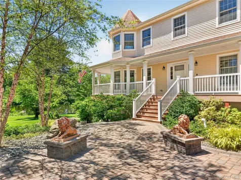 433 Barrett Hill Road Mahopac NY 10541