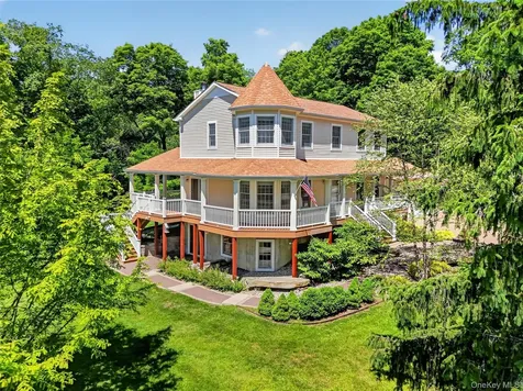 433 Barrett Hill Road Mahopac NY 10541