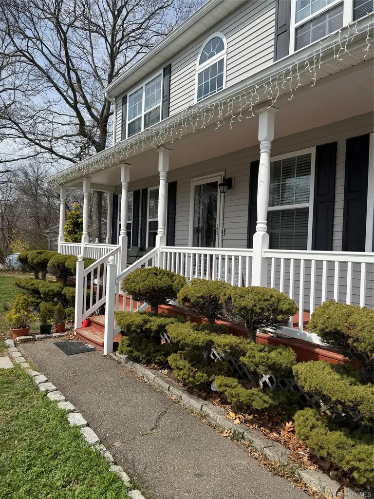345 Commack Road Shirley NY 11967