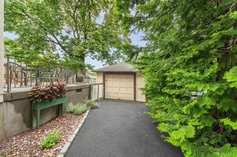 60 Underhill Street Tuckahoe NY 10707