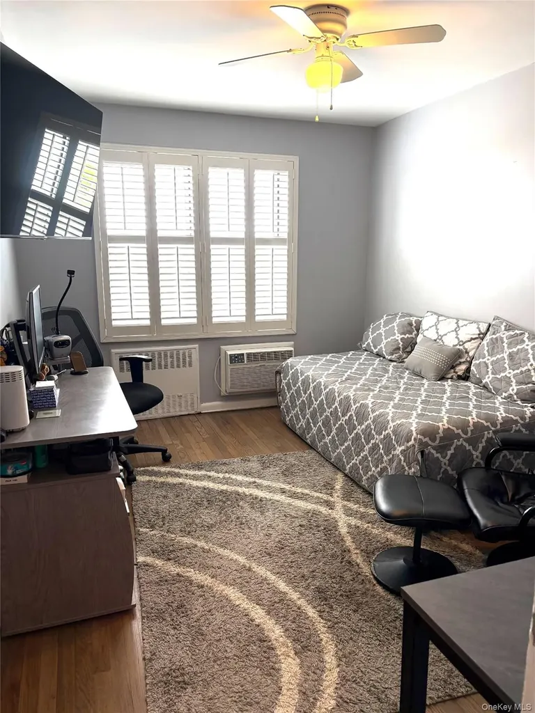 280 Guy Lombardo Avenue Freeport NY 11520