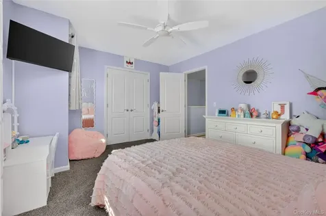 5703 Applewood Circle Carmel NY 10512