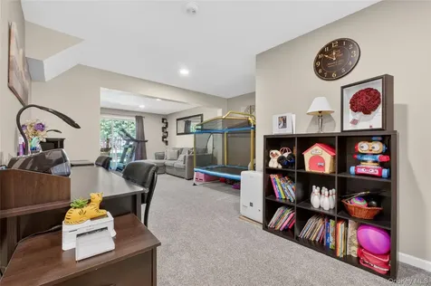 5703 Applewood Circle Carmel NY 10512