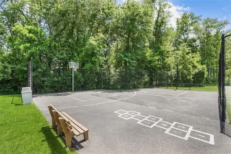 5703 Applewood Circle Carmel NY 10512