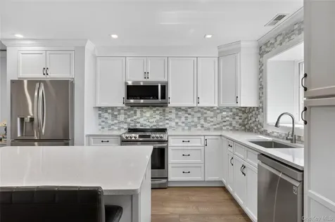 5703 Applewood Circle Carmel NY 10512