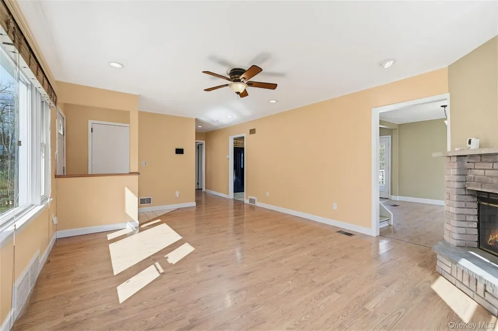 48 Quaker Hill Road Monroe NY 10950