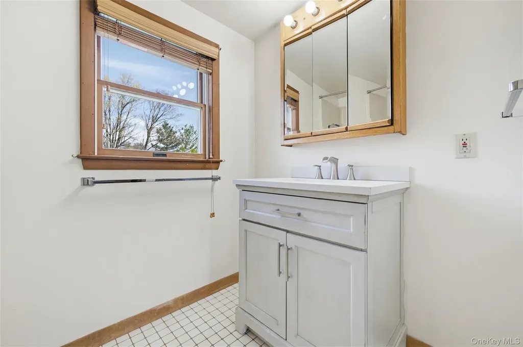 48 Quaker Hill Road Monroe NY 10950