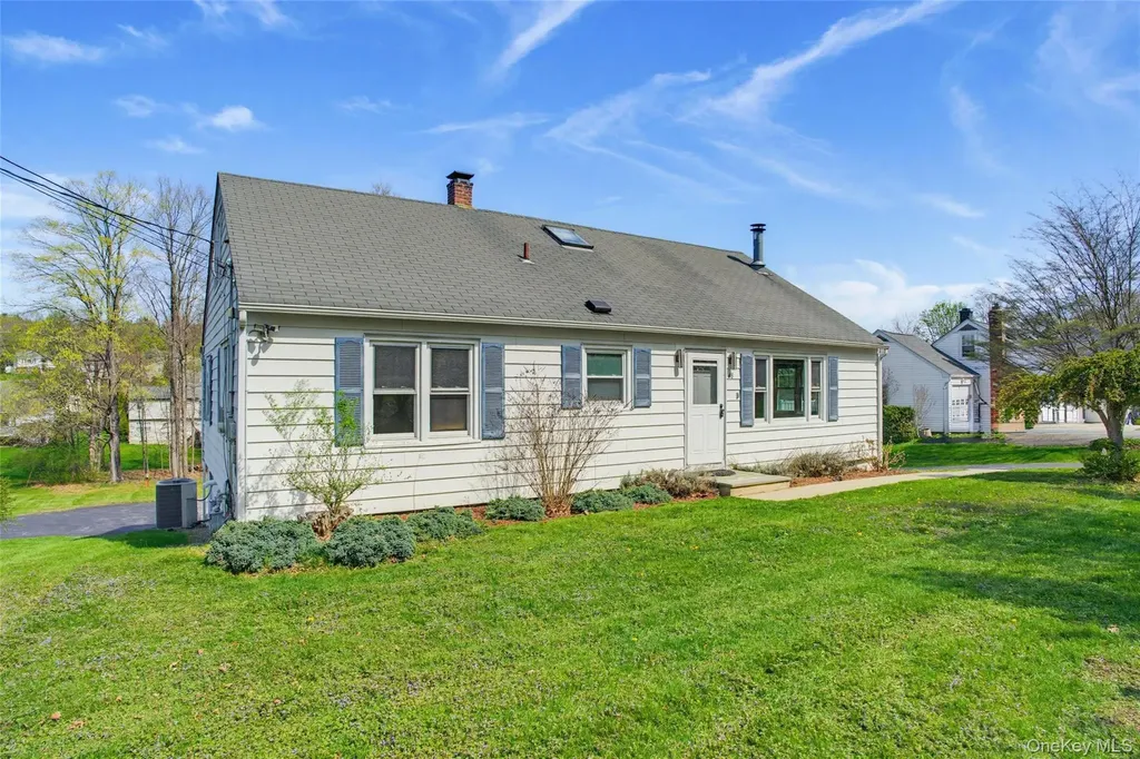 48 Quaker Hill Road Monroe NY 10950