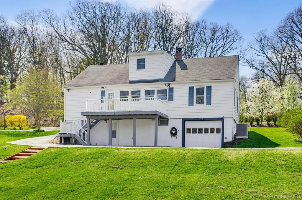 48 Quaker Hill Road Monroe NY 10950