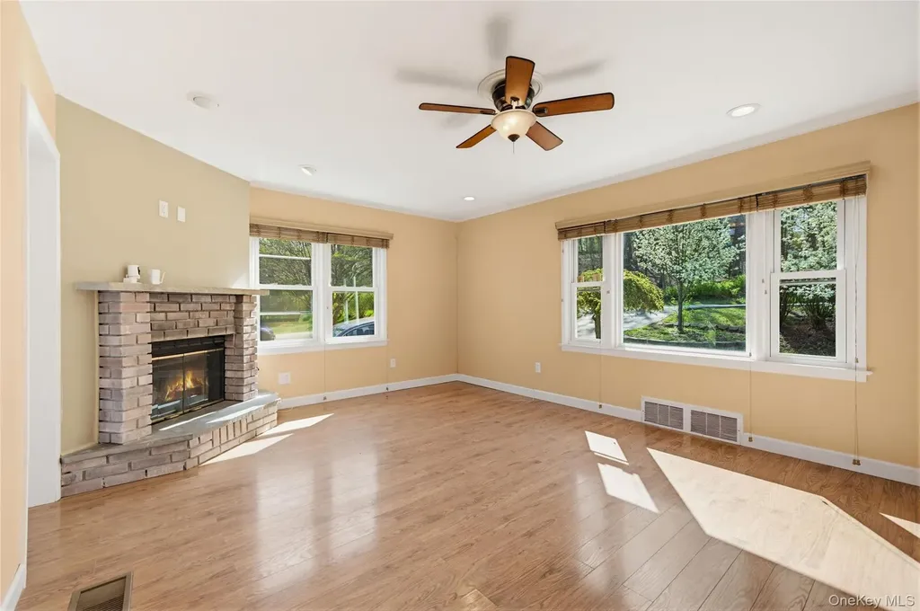 48 Quaker Hill Road Monroe NY 10950