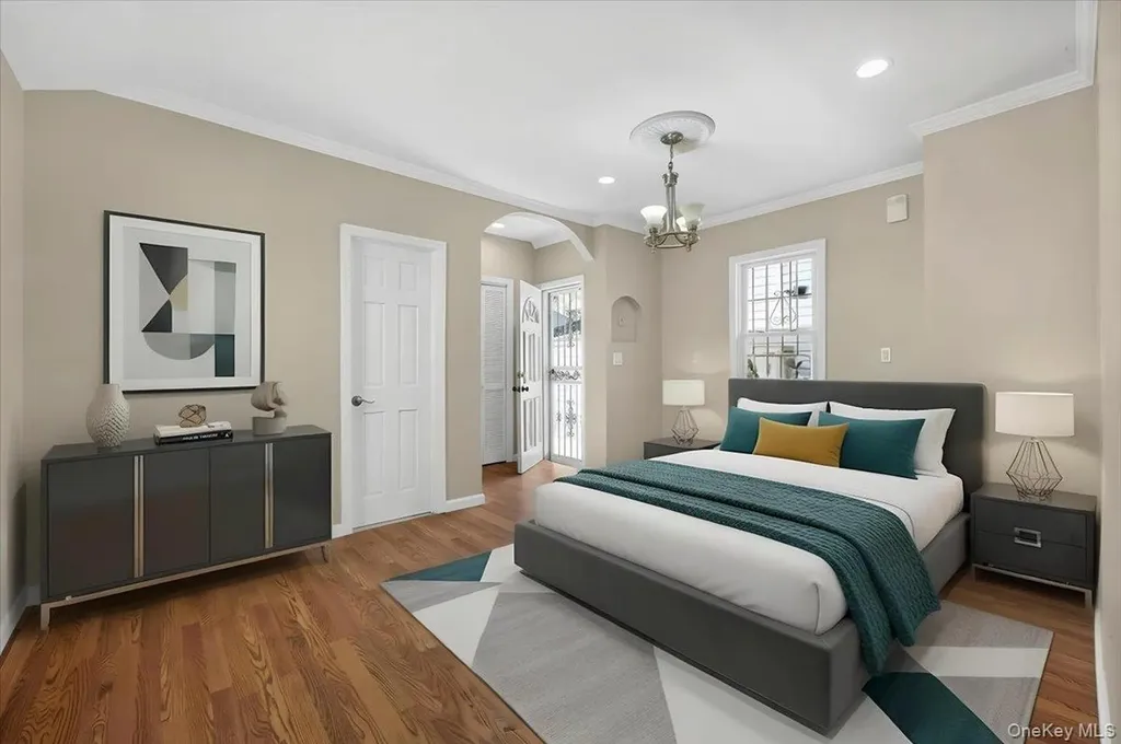 3704 Harper Avenue Bronx NY 10466