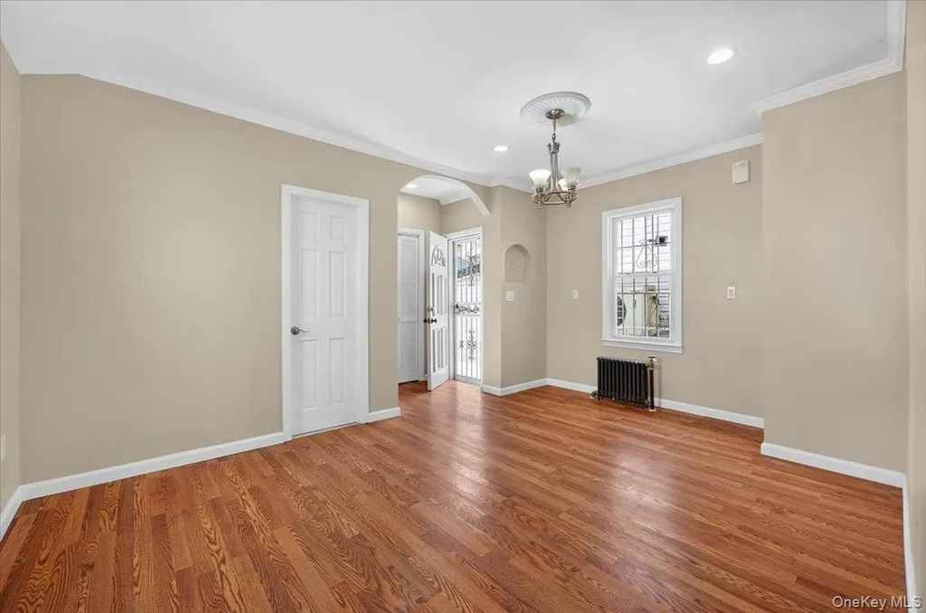 3704 Harper Avenue Bronx NY 10466