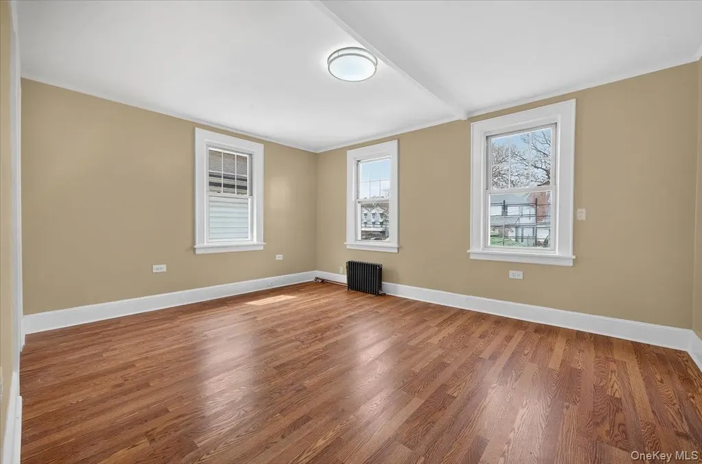 3704 Harper Avenue Bronx NY 10466
