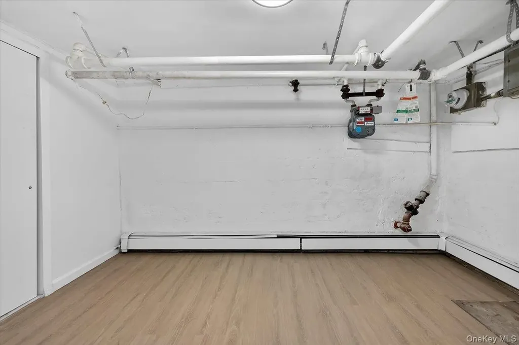 3704 Harper Avenue Bronx NY 10466