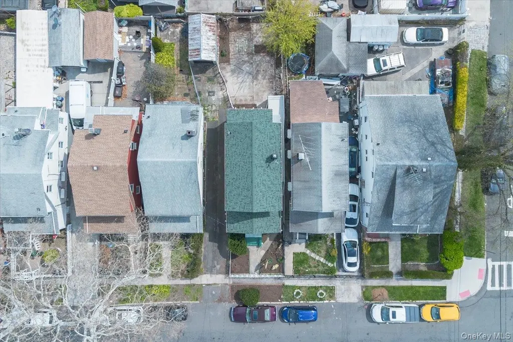 3704 Harper Avenue Bronx NY 10466