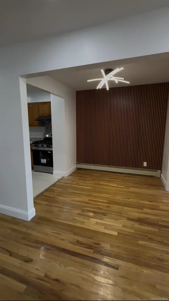 94-28 53 Avenue Elmhurst NY 11373
