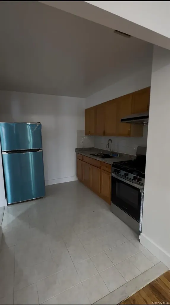 94-28 53 Avenue Elmhurst NY 11373