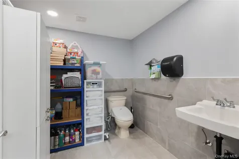 86 Maple Avenue New City NY 10956
