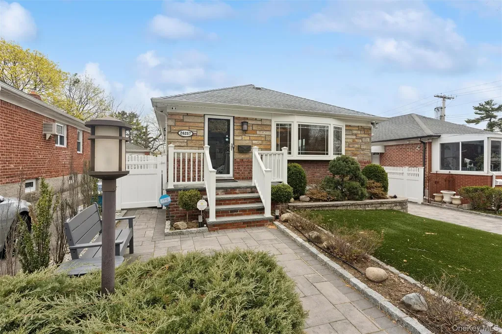26257 60th Road Little Neck NY 11362