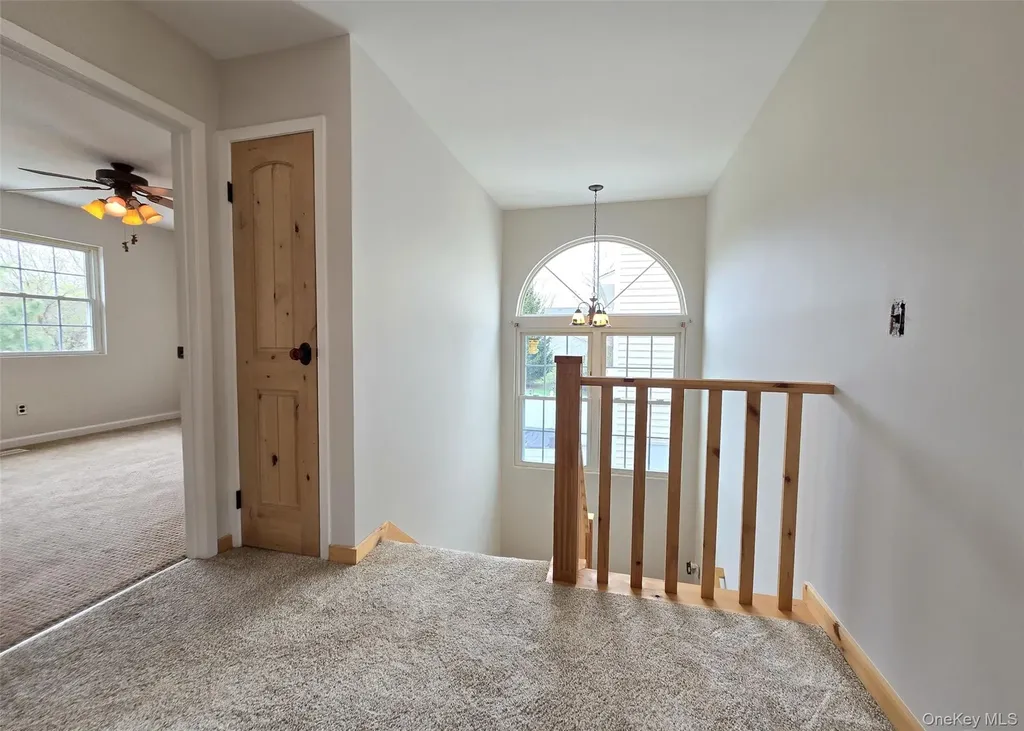 7 Peacock Path Coram NY 11727