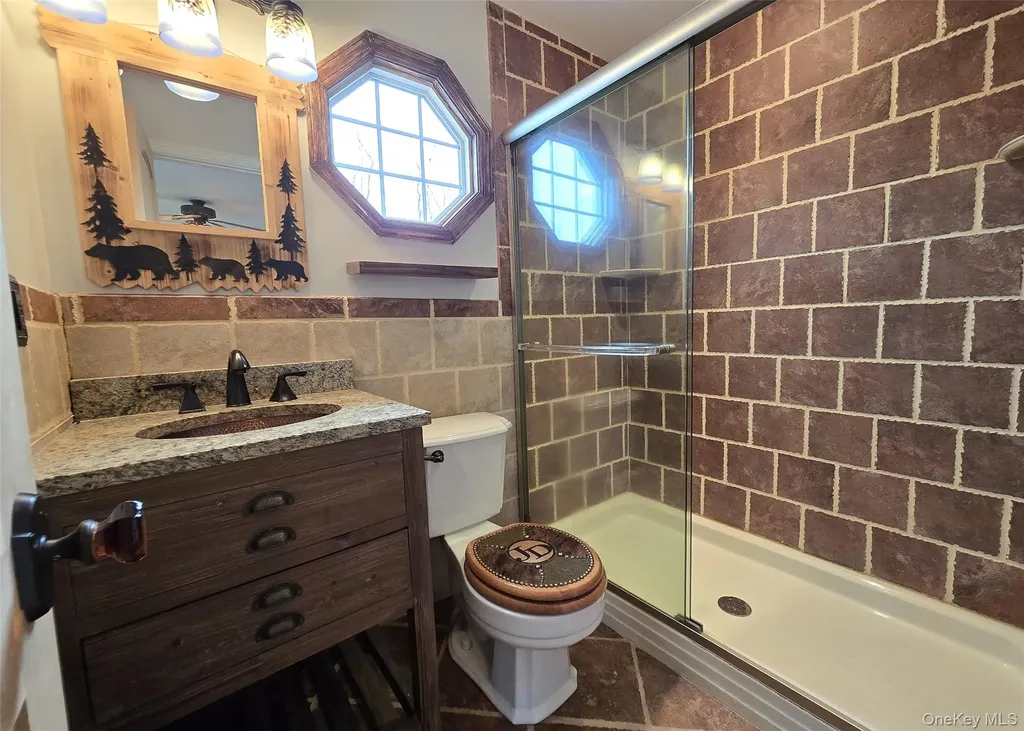 7 Peacock Path Coram NY 11727