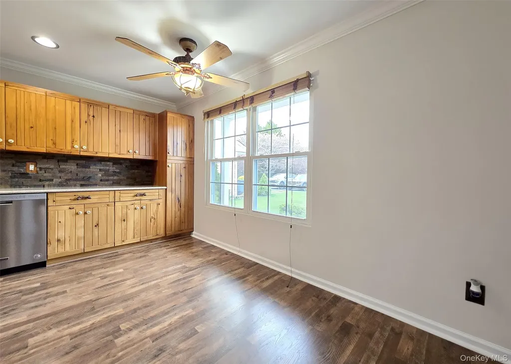 7 Peacock Path Coram NY 11727