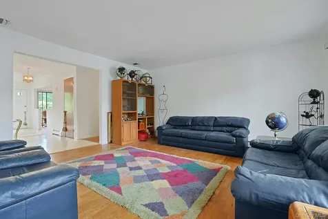 6 Gage Court Tappan NY 10983