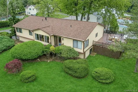 6 Gage Court Tappan NY 10983