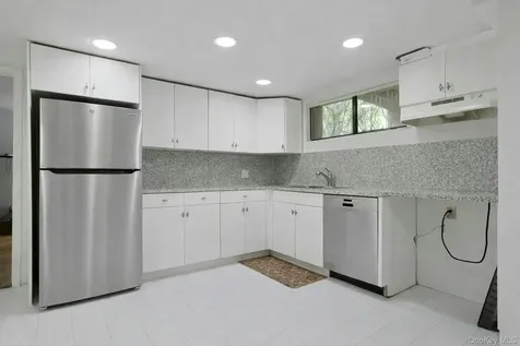 6 Gage Court Tappan NY 10983