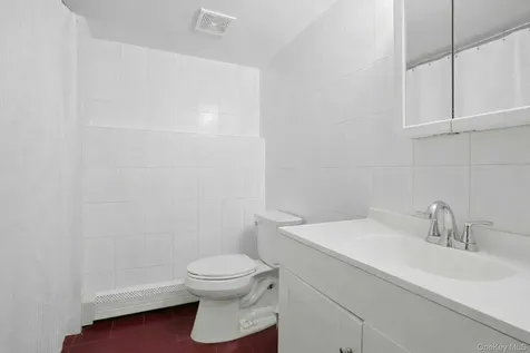 6 Gage Court Tappan NY 10983