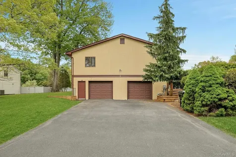 6 Gage Court Tappan NY 10983