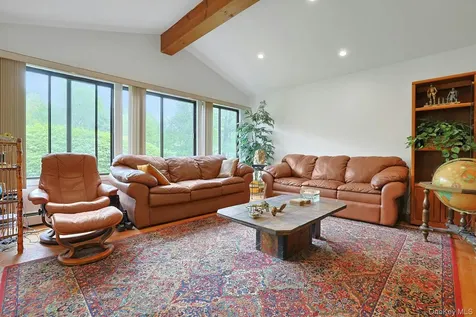 6 Gage Court Tappan NY 10983