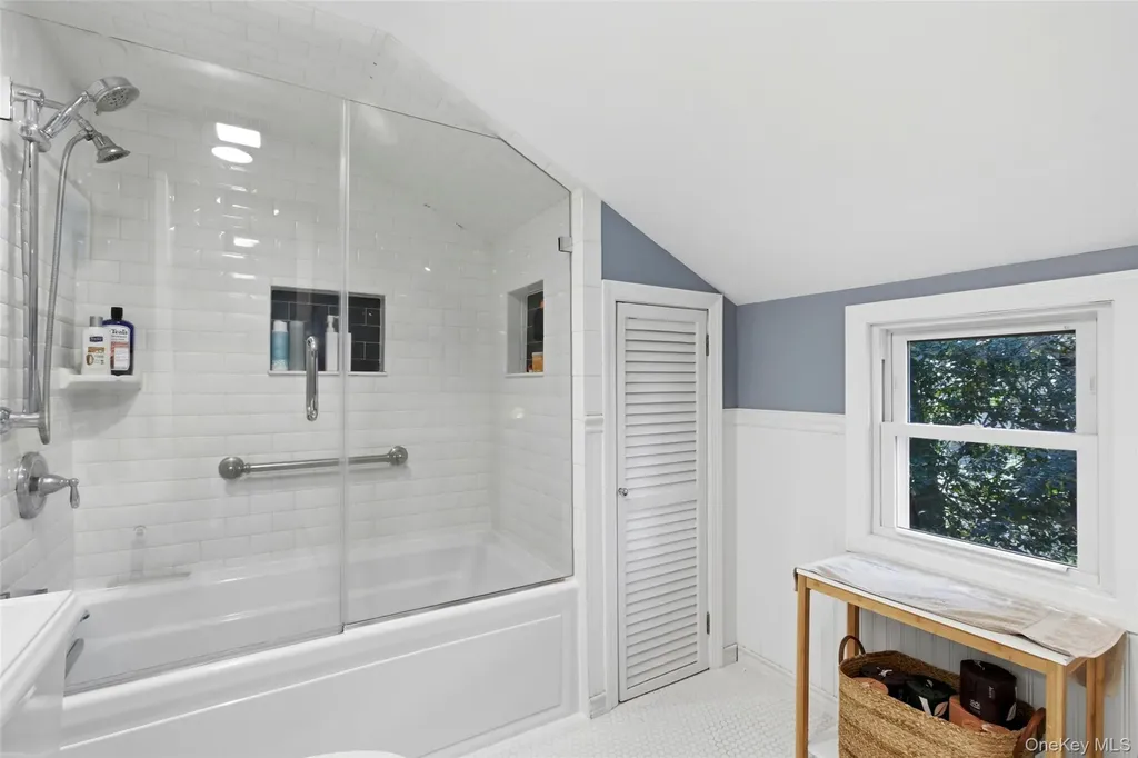 71 Hollow Road Stony Brook NY 11790