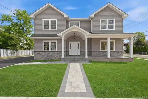 447 Keller Avenue Elmont NY 11003
