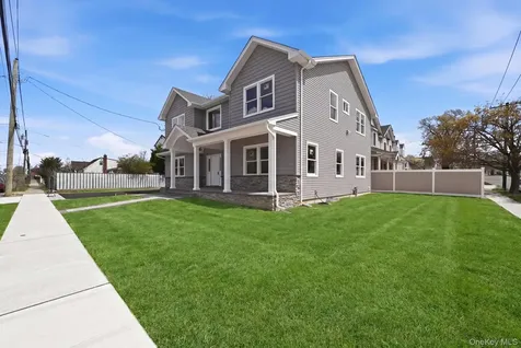 447 Keller Avenue Elmont NY 11003