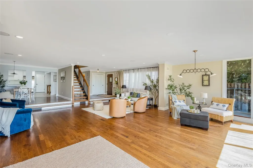 145 Asharoken Avenue Northport NY 11768