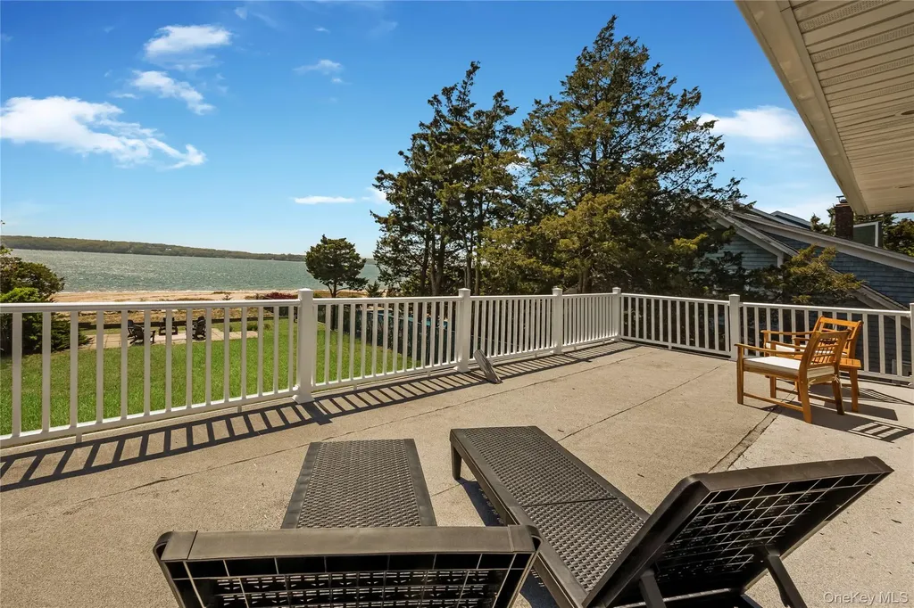 145 Asharoken Avenue Northport NY 11768