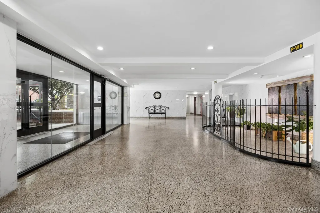 60-11 Broadway Woodside NY 11377