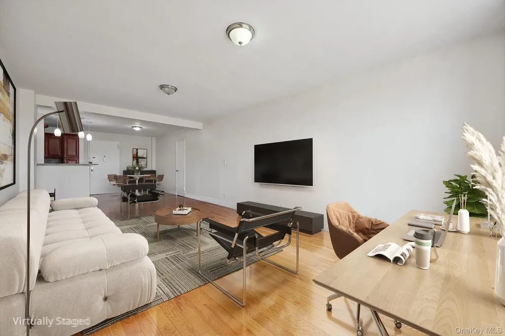 60-11 Broadway Woodside NY 11377