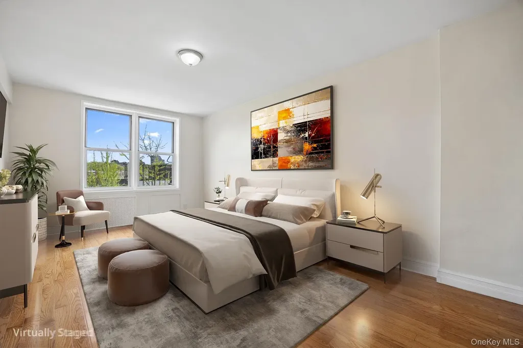 60-11 Broadway Woodside NY 11377