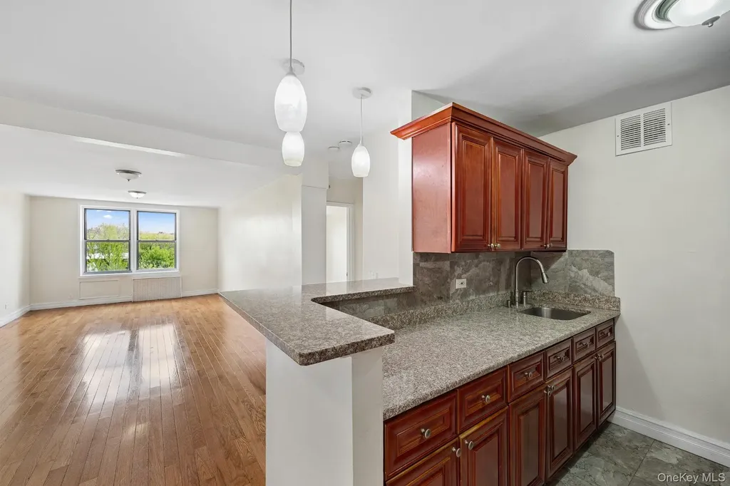 60-11 Broadway Woodside NY 11377