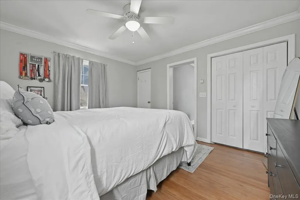 36 Pine Street Islip NY 11751