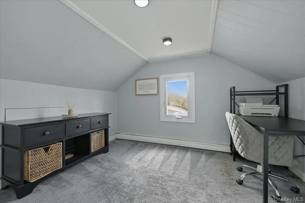36 Pine Street Islip NY 11751