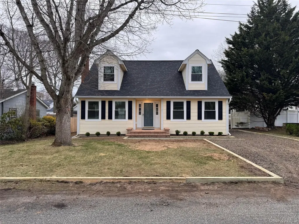 91 17th Street Wading River NY 11792