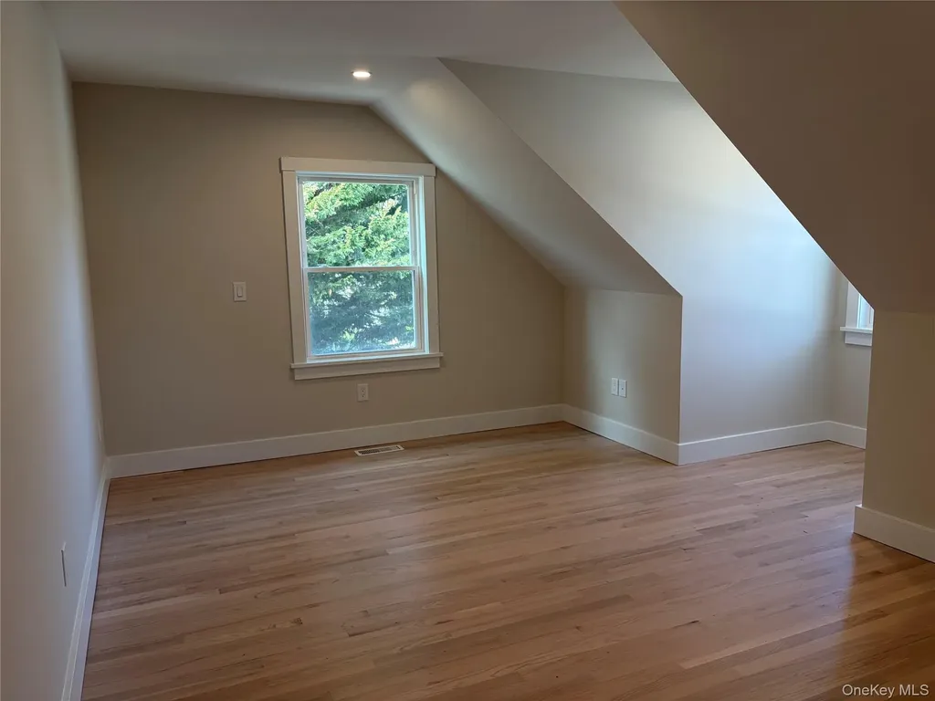 91 17th Street Wading River NY 11792