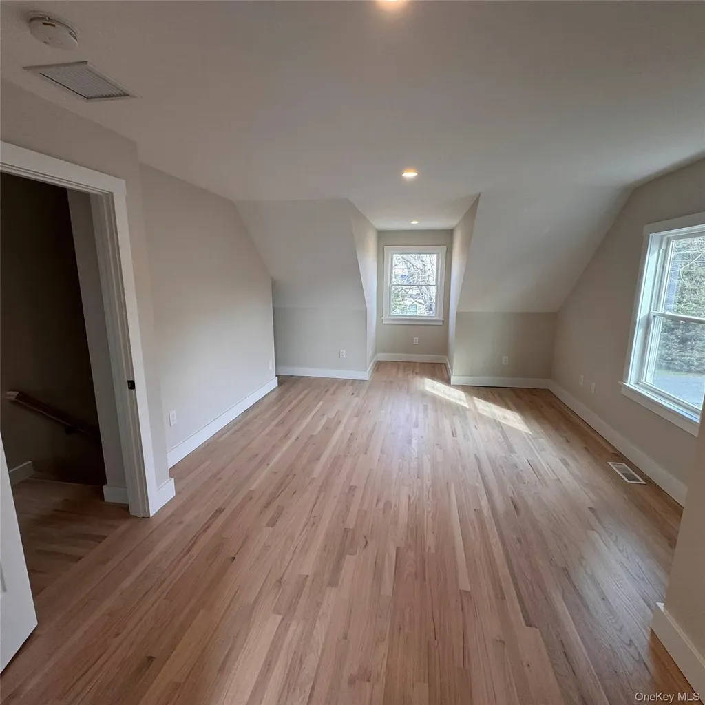 91 17th Street Wading River NY 11792