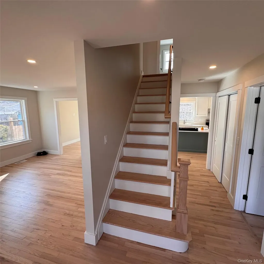 91 17th Street Wading River NY 11792