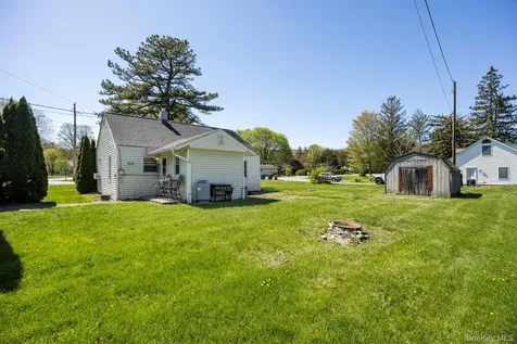 17 Plymouth Rock Road Dover Plains NY 12522